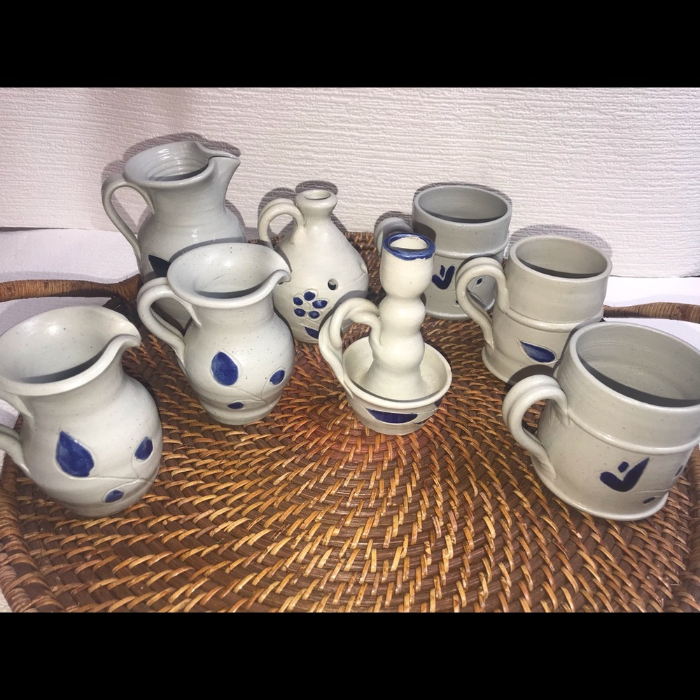Williamsburg pottery bundle of 8.